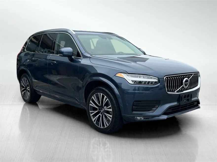 2020 Volvo XC90 T6 Momentum photo 1