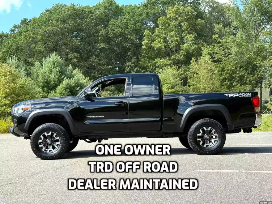 2017 Toyota Tacoma TRD Access Cab V6 4x4 photo 1