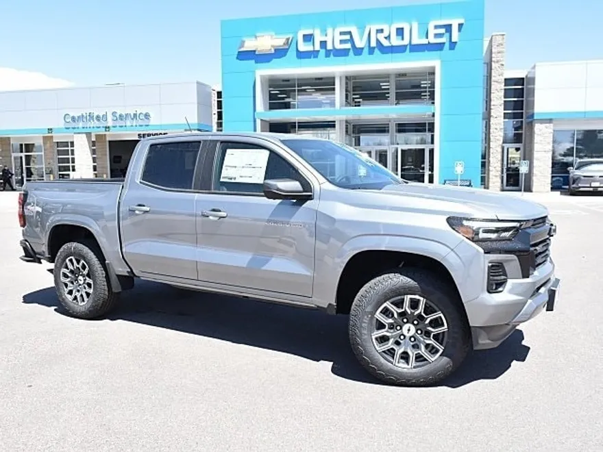 2025 Chevrolet Colorado Z71 photo 1