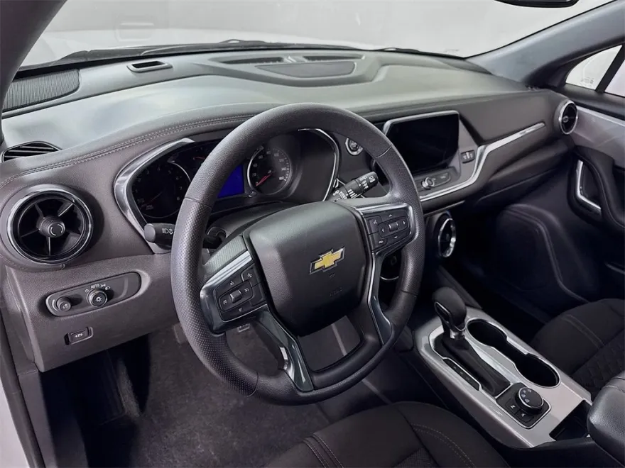 2022 Chevrolet Blazer 2LT photo 1