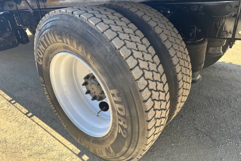 2016 Freightliner M2 photo 1