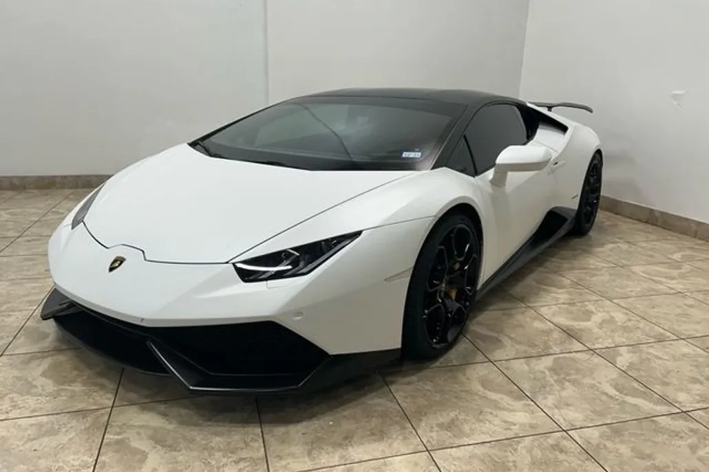 2015 Lamborghini Huracan LP 610-4 photo 1