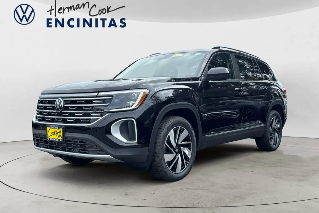 2025 Volkswagen Atlas SEL photo 1