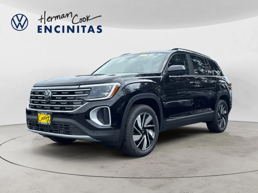 2025 Volkswagen Atlas SEL photo 1