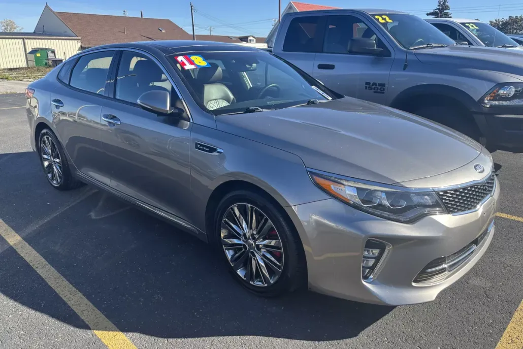 2018 Kia Optima SX Turbo photo 1