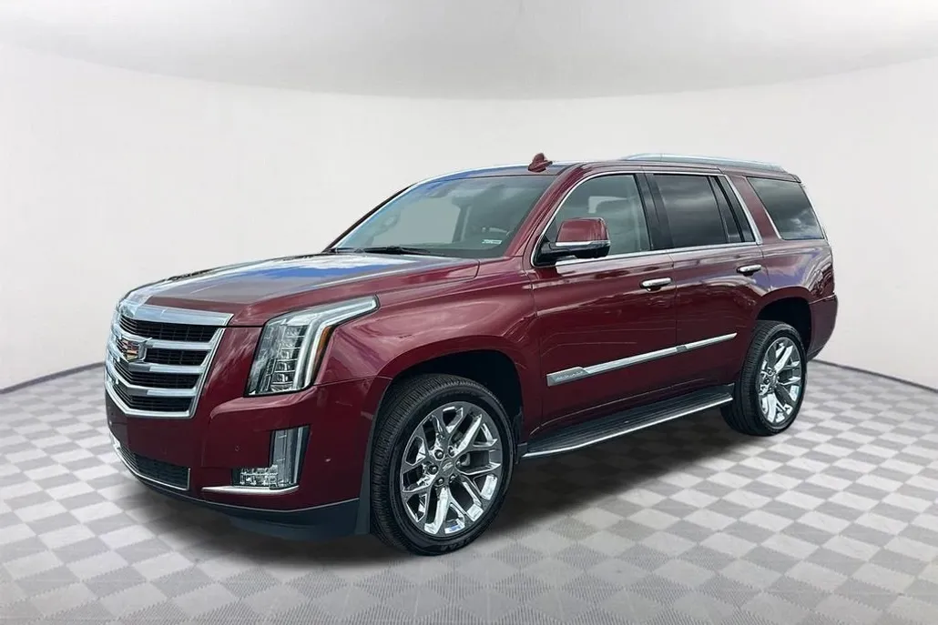 2018 Cadillac Escalade Luxury photo 1
