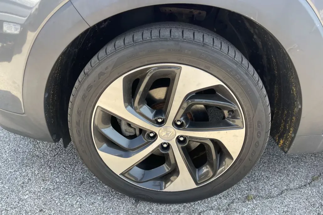 2016 Hyundai Tucson Sport photo 1