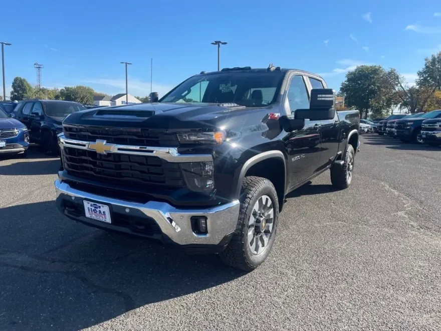 2025 Chevrolet Silverado 2500HD LT photo 1