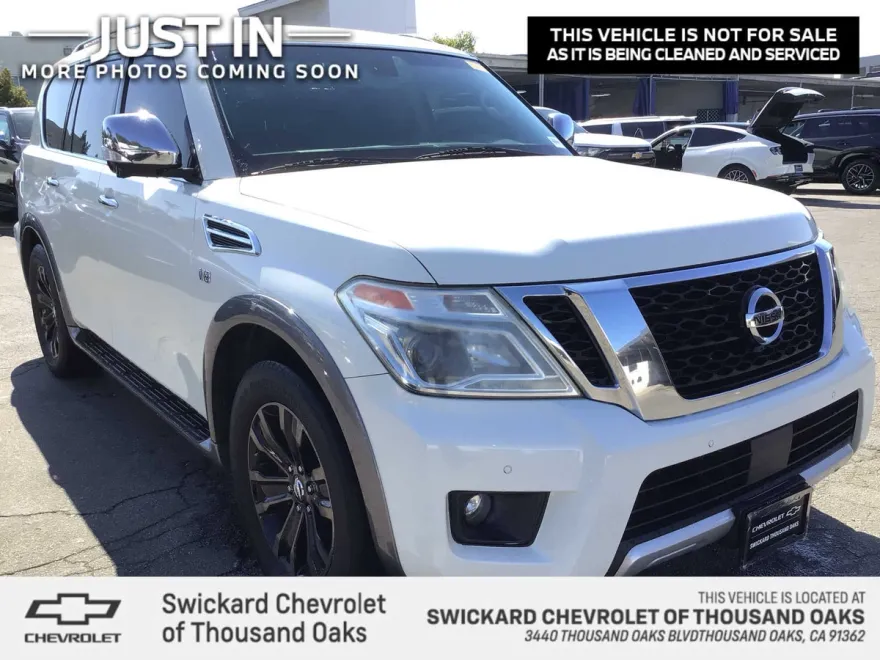 2017 Nissan Armada Platinum photo 1
