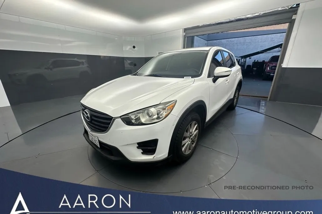 2016 Mazda CX-5 Sport photo 1