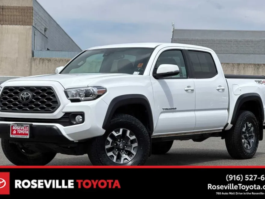 2023 Toyota Tacoma TRD photo 1