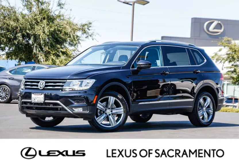 2020 Volkswagen Tiguan SEL photo 1