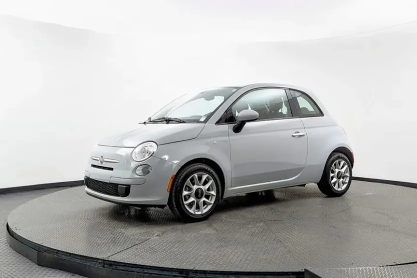 2017 Fiat 500 Pop photo 1