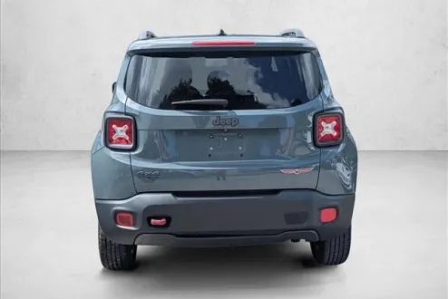 2015 Jeep Renegade Trailhawk photo 3