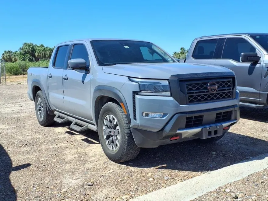 2023 Nissan Frontier PRO-X photo 1