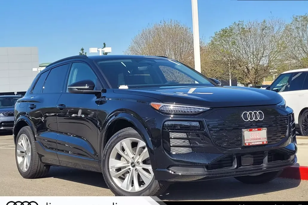 2025 Audi Q6 E-tron Premium Plus photo 1