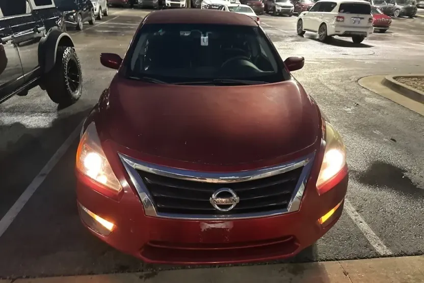 2013 Nissan Altima 2.5 S photo 1