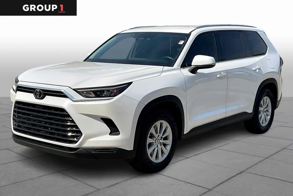 2024 Toyota Grand Highlander XLE photo 1