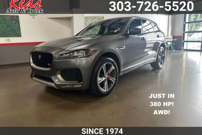 2019 Jaguar F-PACE S photo 1