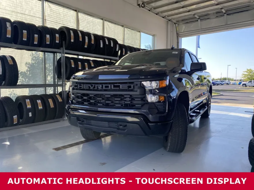 2024 Chevrolet Silverado 1500 Custom Trail Boss photo 1