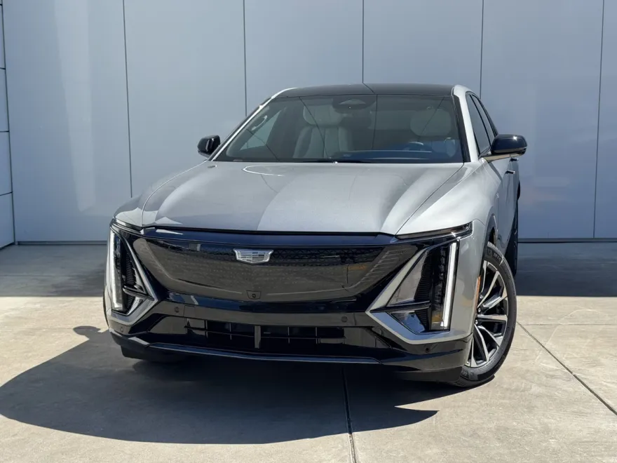 2025 Cadillac Lyriq Sport photo 1