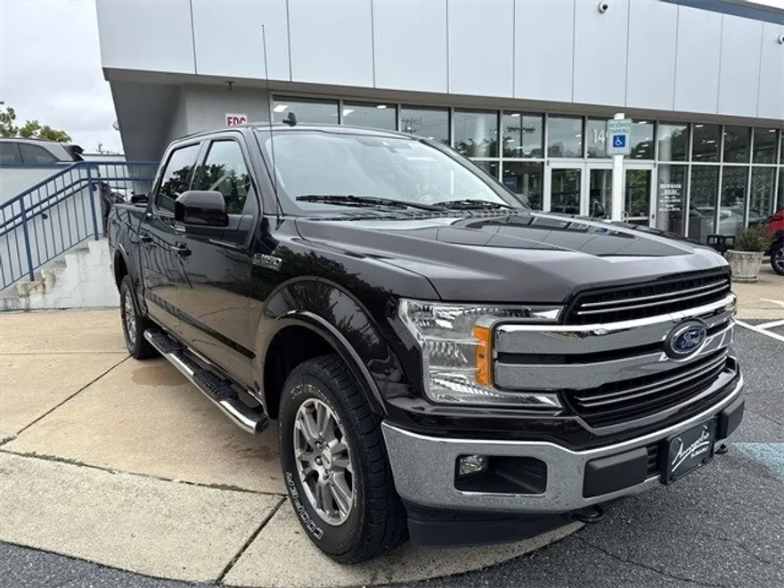 2019 Ford F-150 Lariat photo 1