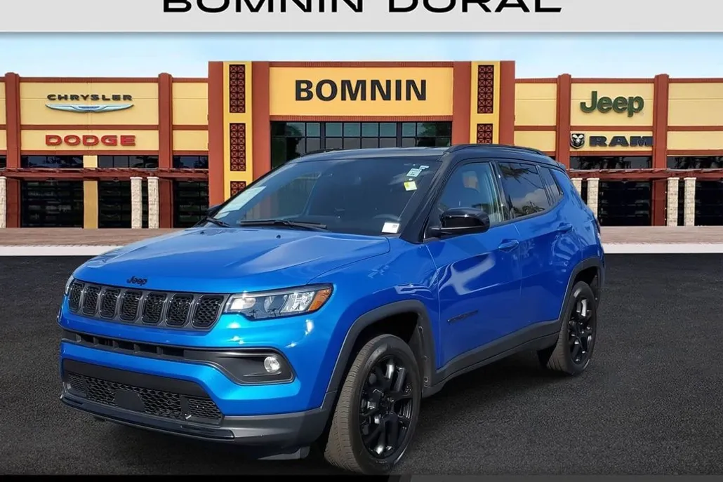 2023 Jeep Compass Latitude photo 1