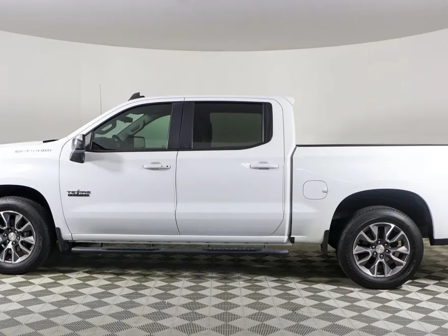 2020 Chevrolet Silverado 1500 LT photo 1