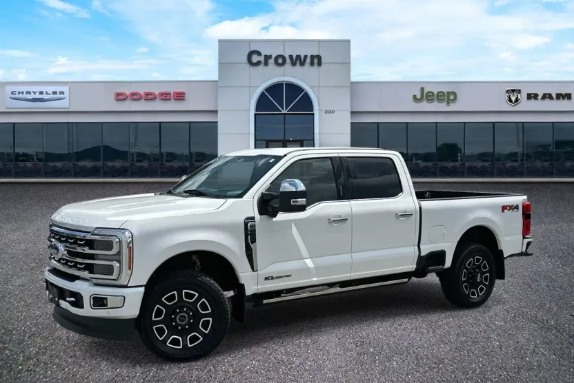 2024 Ford F-250 Platinum photo 1