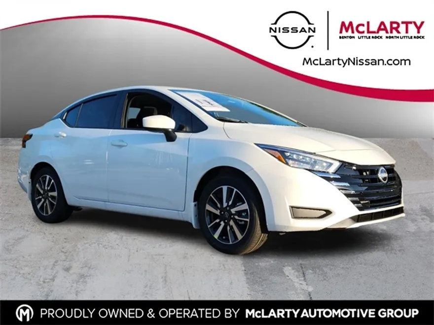2025 Nissan Versa SV photo 1