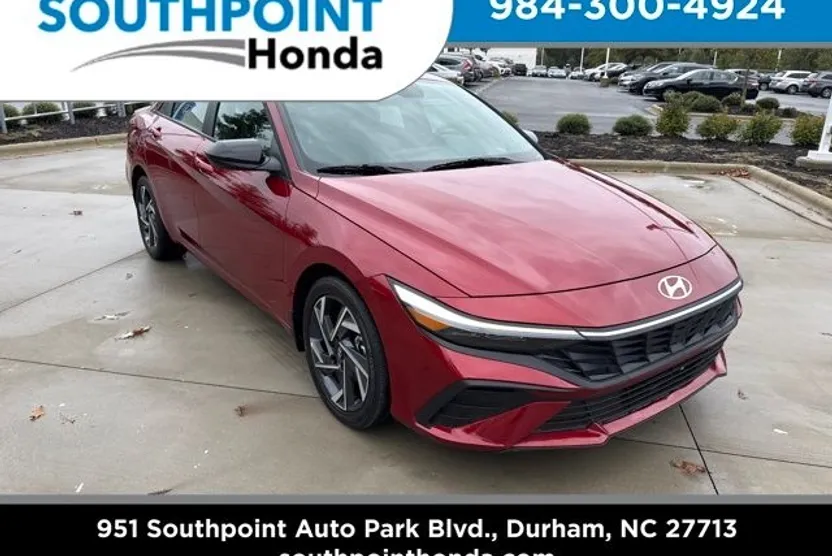 2025 Hyundai Elantra SEL Sport photo 1