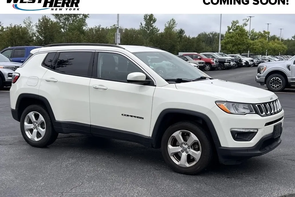 2020 Jeep Compass Latitude photo 1