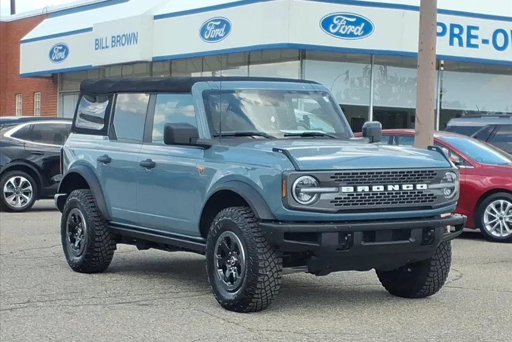 2021 Ford Bronco Badlands photo 1