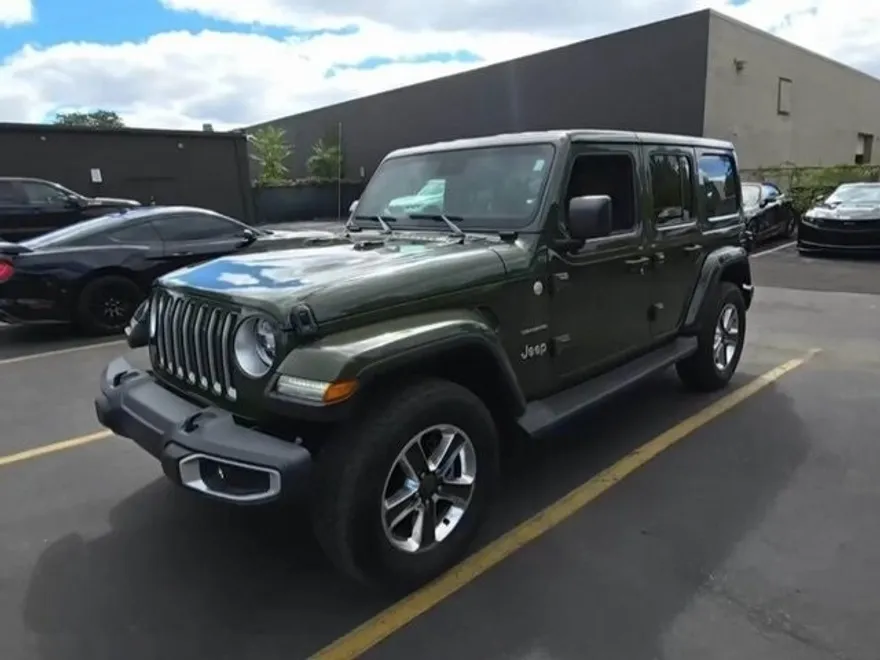 2021 Jeep Wrangler Unlimited Sahara photo 1