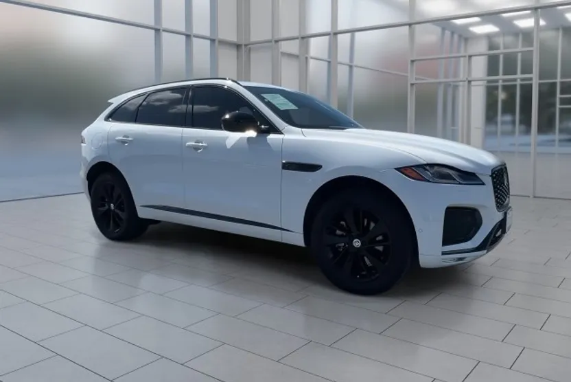 2025 Jaguar F-PACE R-Dynamic S photo 1