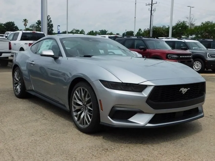 2025 Ford Mustang EcoBoost Premium photo 1