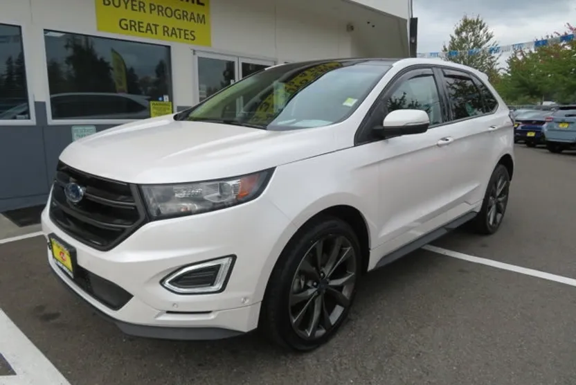2018 Ford Edge Sport photo 1