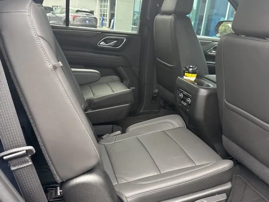 2021 Chevrolet Tahoe Z71 photo 1