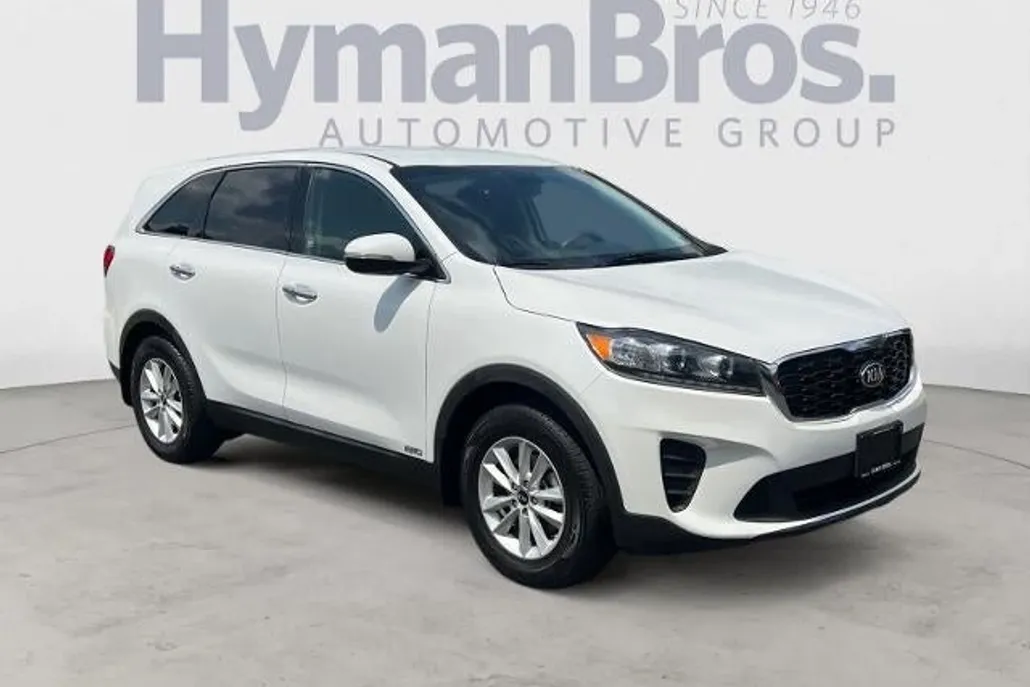 2020 Kia Sorento LX photo 1