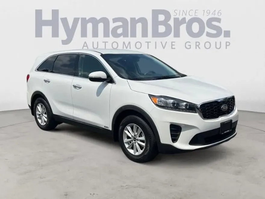 2020 Kia Sorento LX photo 1