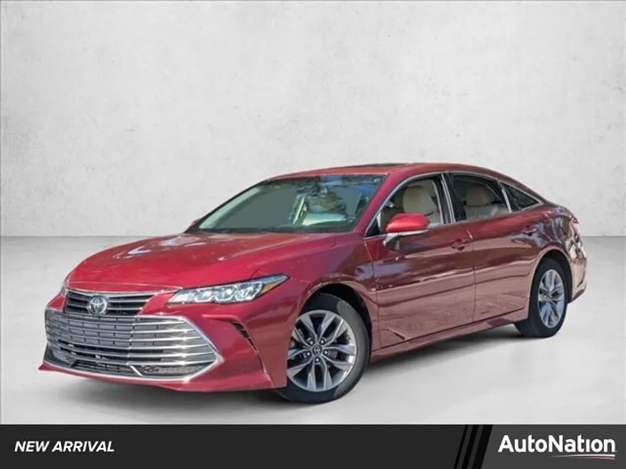 2019 Toyota Avalon XLE photo 1