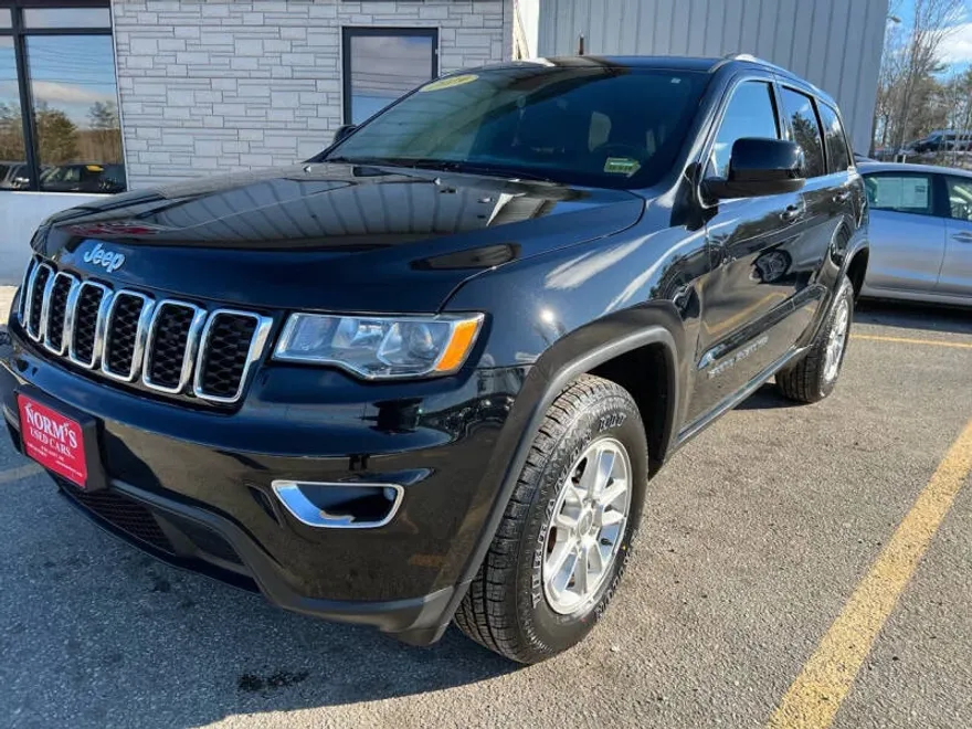 2019 Jeep Grand Cherokee Laredo photo 1