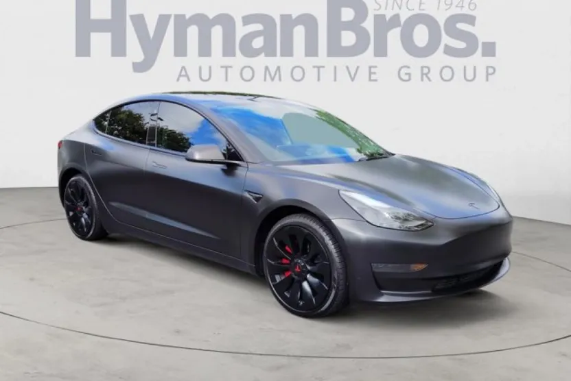 2023 Tesla Model 3 photo 1