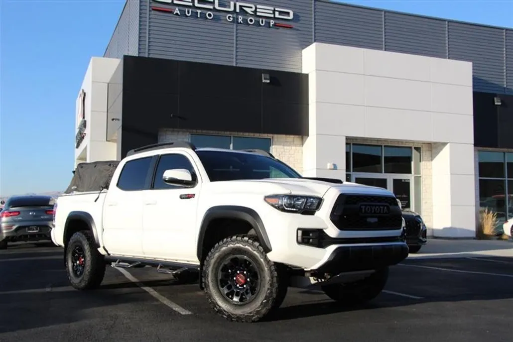 2018 Toyota Tacoma SR5 TRD Pro Sport photo 1