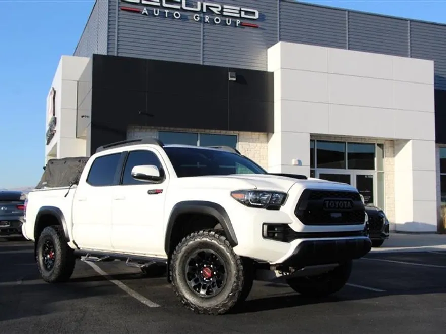 2018 Toyota Tacoma SR5 TRD Pro Sport photo 1