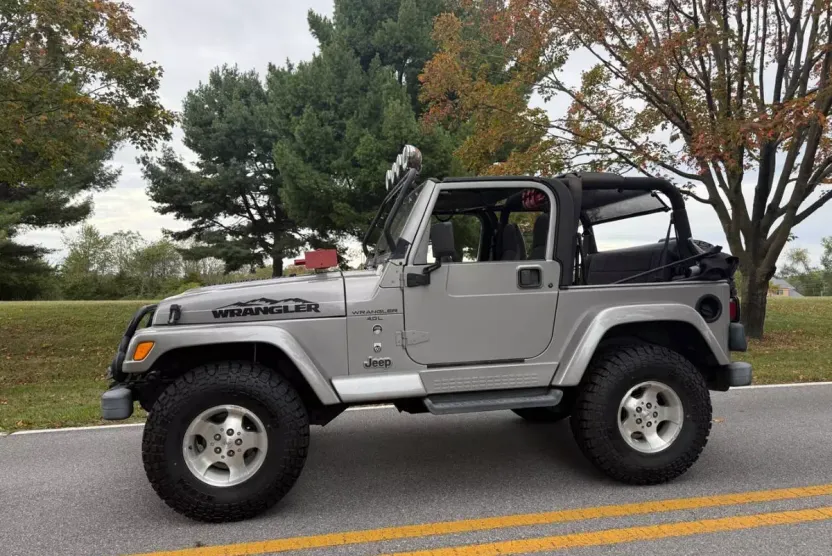 2001 Jeep Wrangler Sport photo 1