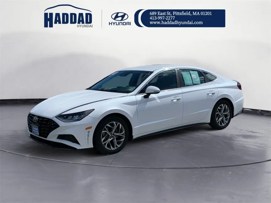 2022 Hyundai Sonata SEL photo 1