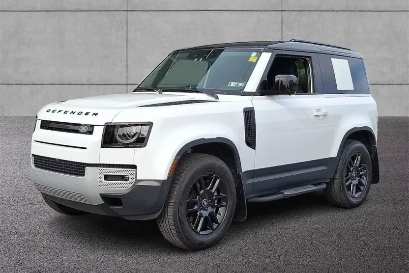 2025 Land Rover Defender 90 S photo 1