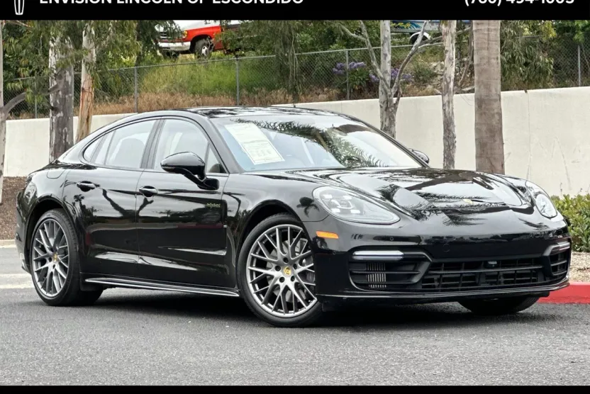 2018 Porsche Panamera E-Hybrid 4 photo 1