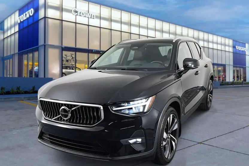 2023 Volvo XC40 AWD Ultimate photo 1